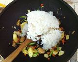 รูปขั้นตอนการทำที่ 3 ของ ข้าวผัดทะเลพิโรธ