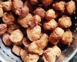 A picture of step 2 of Soya chunks dry Manchurian.