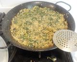 Foto del paso 15 de la receta Paella al HORNO de espinacas y gamba pelada