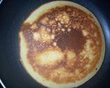 A picture of step 2 of Moist pancake.