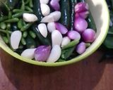 Foto langkah ke 1 dari resep 151. Sambel ijo ayam suwir.