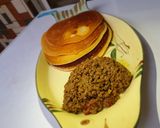 A picture of step 6 of Pancake with minced meat sauce.