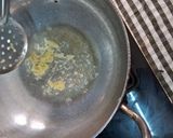 A picture of step 3 of CHINESE LOTUS ROOT STIR FRY (Lotus stem stir fry).
