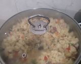 Foto langkah ke 7 dari resep Nasi sosis sayur kukus sehat (bekal sekolah buat ahboys).