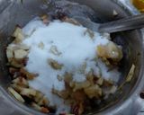 A picture of step 2 of Fruits creamy with pineapple jelly and black currant sauce.