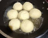 Foto langkah ke 6 dari resep Bomboloni Labu Kuning.