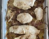 Foto del paso 9 de la receta: Merluza al horno con patata 🐟🥔