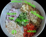 รูปขั้นตอนการทำที่ 2 ของ กลั่นไก่บ้านแบบอีสาน (ไก่ใต้น้ำ)