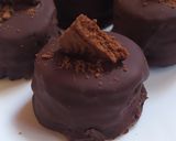 Foto del paso 5 de la receta: Alfajores Chocotorta con Masa de Chocolinas
