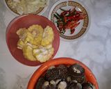 Foto langkah ke 1 dari resep Kerang Saos Padang.