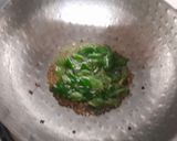 A picture of step 3 of Kaddu ka Bharta (Smashed pumpkin).