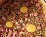 Foto del paso 6 de la receta: Colchón de arvejas con salchichas