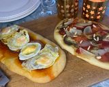 Foto del paso 12 de la receta: Cocas de Sant Joan !!!!!1=Sobrasada, queso de cabra, miel y huevo de codorniz … 2 = de escalivada …