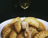 Foto del paso 7 de la receta: Empanadas camarón queso 🍤🧀