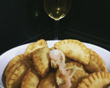 Foto del paso 7 de la receta: Empanadas camarón queso 🍤🧀