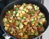 Foto del paso 1 de la receta: Calabacitas a la mexicana con tlales