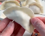 A picture of step 5 of Shrimp and Cucumber Dumplings.