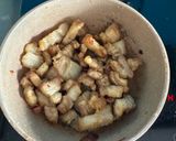 Hình bước làm 3 của món Kho thịt ba chỉ KHO KHÔ