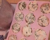 Foto del paso 4 de la receta: Muffins de acelga y queso