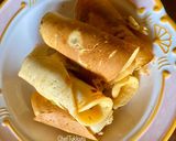 รูปขั้นตอนการทำที่ 3 ของ โตเกียวในตำนาน (pancake roll stuffered with sausage) by ChefTukkata