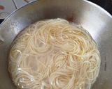 Foto langkah ke 1 dari resep Spaghetti Sosis.