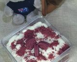 Foto langkah ke 4 dari resep 20.Oreo Red Velvet Cheesecake.