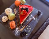 Nyári epres mascarpone torta – sütés nélkül, cukormentesen recept fázis 4 fotója