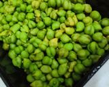 होली स्पेशल हरे चने की गुजिया(holi special green ग्राम gujiya recipe in Hindi) रेसिपी चरण 1 फोटो