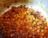 A picture of step 4 of Hara Chana Masala Curry.