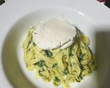 Foto del paso 9 de la receta: Tagliatella con Espinacas, pasas, piñones y mozzarella