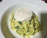 Foto del paso 9 de la receta: Tagliatella con Espinacas, pasas, piñones y mozzarella