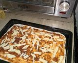 Foto langkah ke 5 dari resep Pizza murmer persegi panjang.