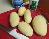 صورة لخطوة 1 من وصفة اصابع بطاطس بخليط دقيق الحمص (الباكورة _ المقلية) 🥔