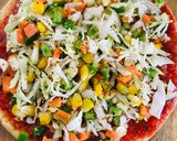 વેજ પીઝા (Veg Pizza Recipe In Gujarati) રેસીપી સ્ટેપ2ફોટો