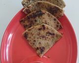 A picture of step 3 of Moong paratha.
