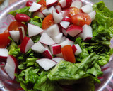 Foto del paso 1 de la receta: Ensalada de rabanitos, hongos, palta, lechuga y tomate