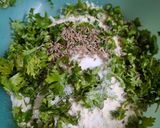A picture of step 1 of Nutri mini thalipith.