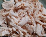 Hình bước làm 1 của món Mì gạo lứt (bún gạo lứt) nấu ức gà
