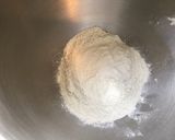 Une image de l'étape 1 de Pâte brisée sucrée aux deux laits.