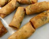 Foto langkah ke 5 dari resep Lumpia Ayam Jamur Pedas.