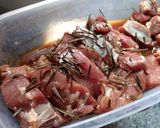Foto del paso 1 de la receta: Lomito (viche) de cerdo asado en finas hierbas y vino tinto
