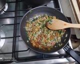 Foto del paso 2 de la receta: Berenjenas rellenas con queso magro!!