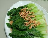 Foto langkah ke 3 dari resep Cah Pokcoy Bawang Putih.