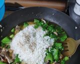 Foto langkah ke 4 dari resep Nasi Sawi Ala Hokkian.