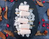 A picture of step 4 of Frozen Yoghurt Popsicles.