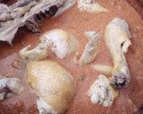 Foto del paso 3 de la receta: Pipian rojo de ajonjolí con pollo