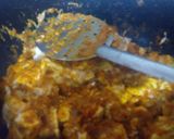 A picture of step 4 of Cheesy tava paneer.