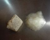 A picture of step 2 of Matar Pulao.