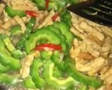 Foto langkah ke 3 dari resep Tumis pare tempe.
