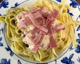 Foto del paso 13 de la receta: Tagliatelle paglia e fieno con nata y jamón